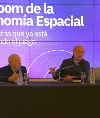 El rosarino que trabaja en la economía espacial y anticipa nuevas oportunidades para el campo y los negocios El rosarino que trabaja en la economía espacial y anticipa nuevas oportunidades para el campo y los negocios