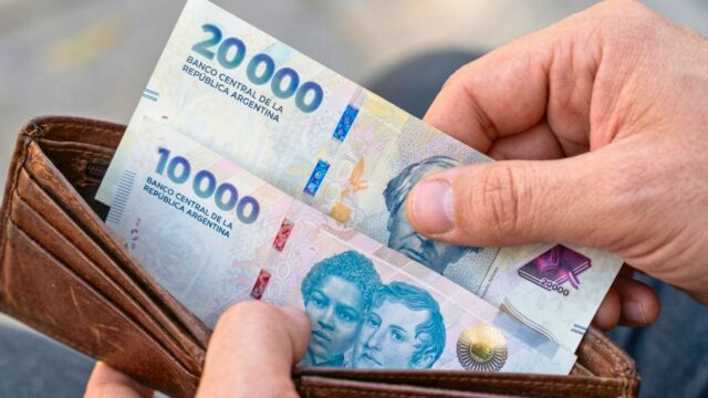 5 de cada 10 argentinos planea ahorrar el aguinaldo ¿qué herramientas hay disponibles?